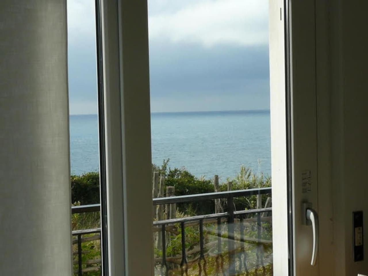 Un Gioiello Con Vista Mare Villa Монеглия Екстериор снимка