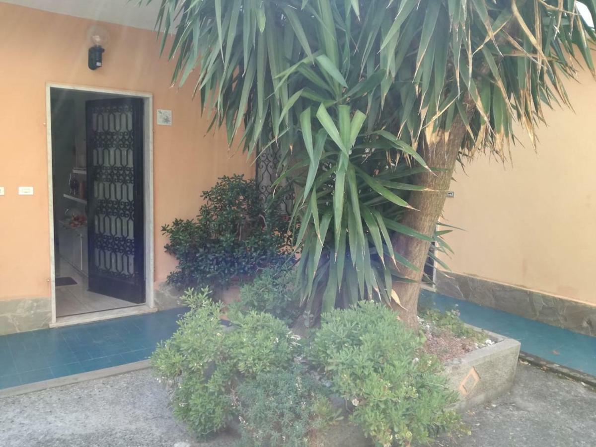 Un Gioiello Con Vista Mare Villa Монеглия Екстериор снимка